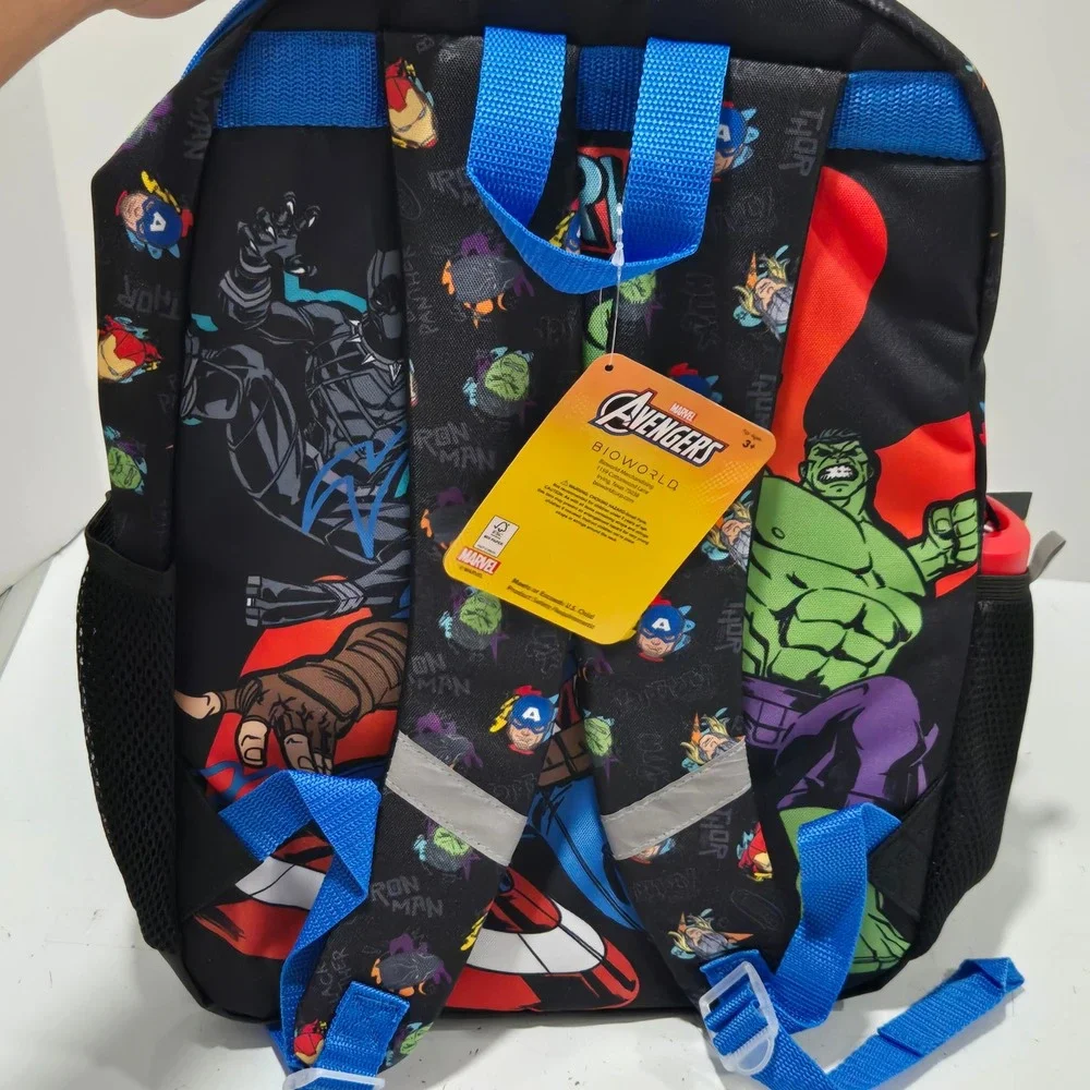 Marvel Avengers 5pc Backpack Set Lunch Kit Water Bottle Headphones Keychain NWT